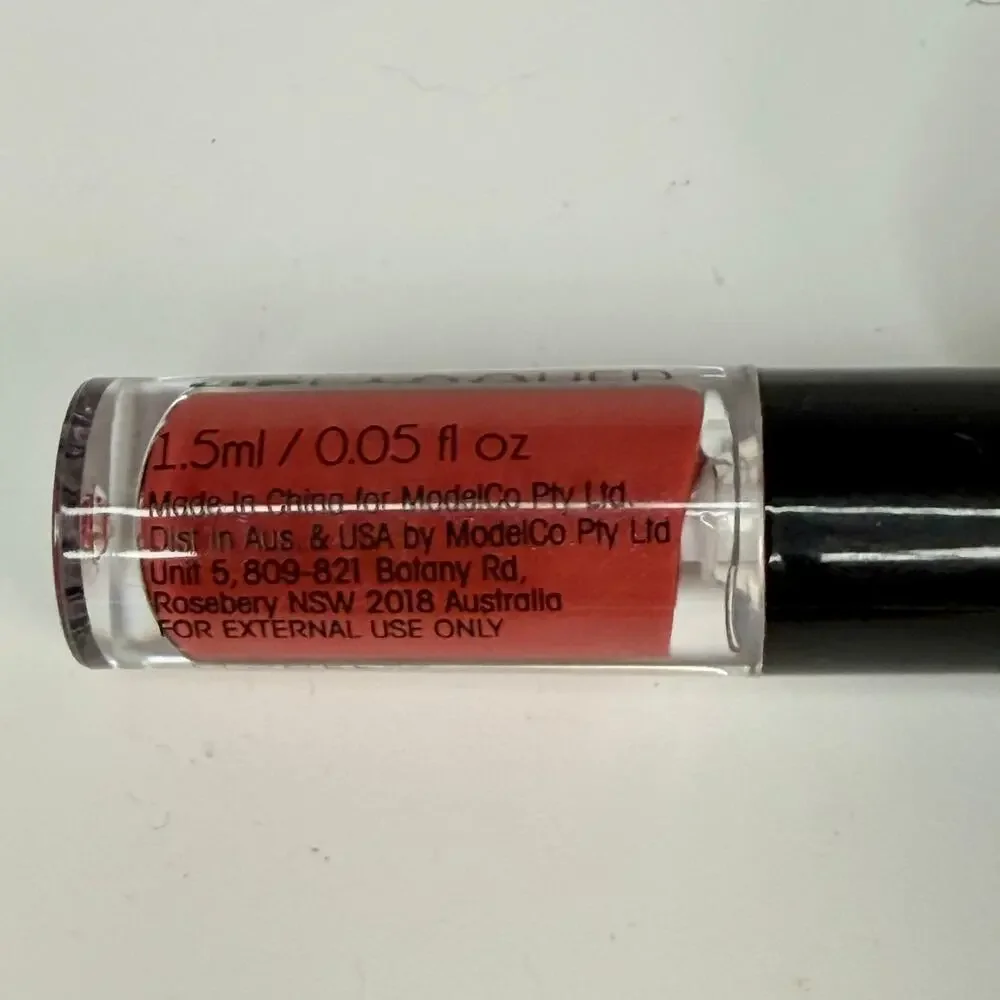 Model Co Lip Lacquer High Gloss Socialite Reddish-Pink Travel .05 oz 1.5 ml NIB